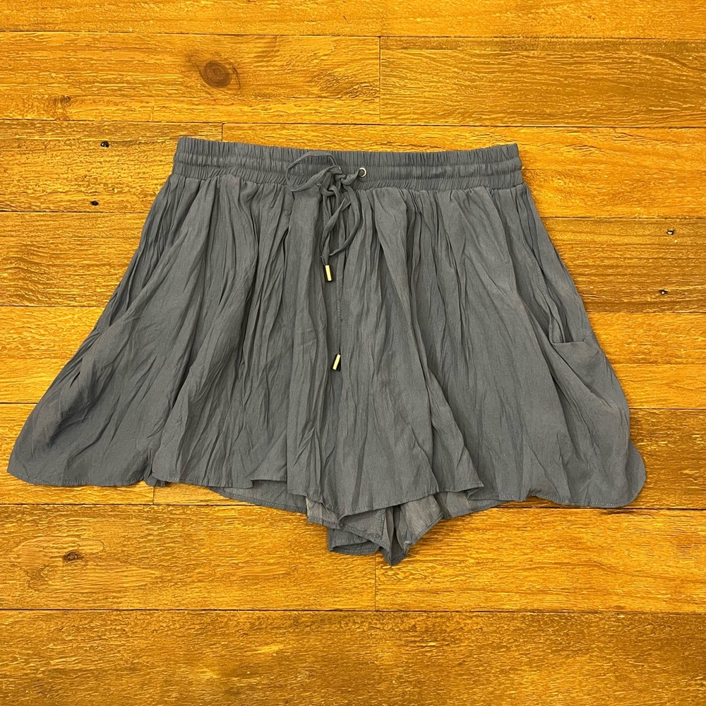 Flowy blue shorts